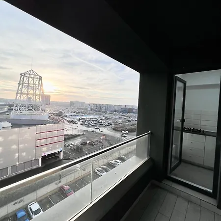 Vivo & Pool Access - Free Parking * Constanta