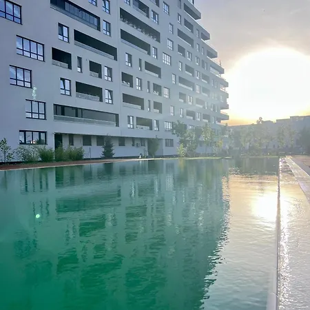 Vivo & Pool Access - Free Parking Constanta