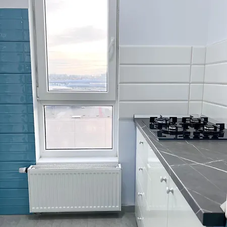 Vivo & Pool Access - Free Parking *