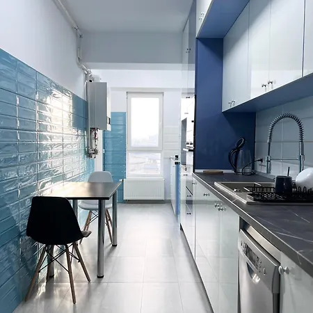 Vivo & Pool Access - Free Parking *