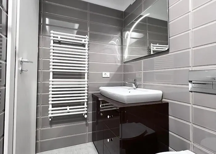 Apartman Vivo & Pool Access - Free Parking Konstanca