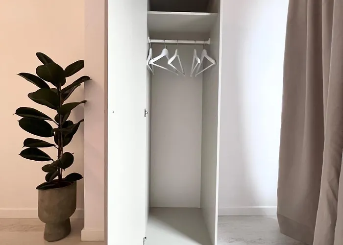 Apartman Vivo & Pool Access - Free Parking